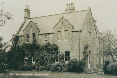 003299 The Vicarage c1910
