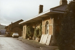 003064 The front entrance to the disused Ilminster GWR station 1982