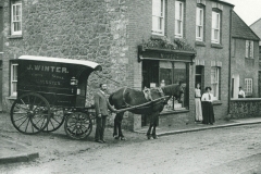 000553 J Winter's bakery van and horse outside his shop at Cross c1900